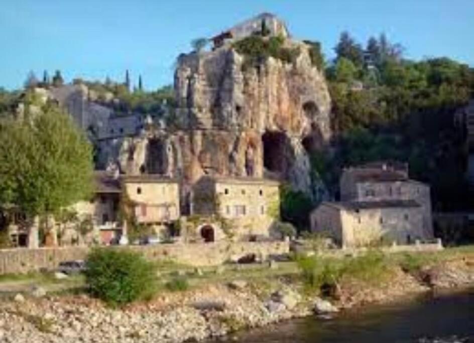 サラヴァ La O'Liso Gorges De L'Ardecheヴィラ エクステリア 写真
